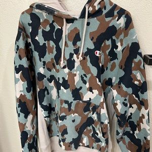 Reverse Weave Champion Hoodie (Camouflage) L